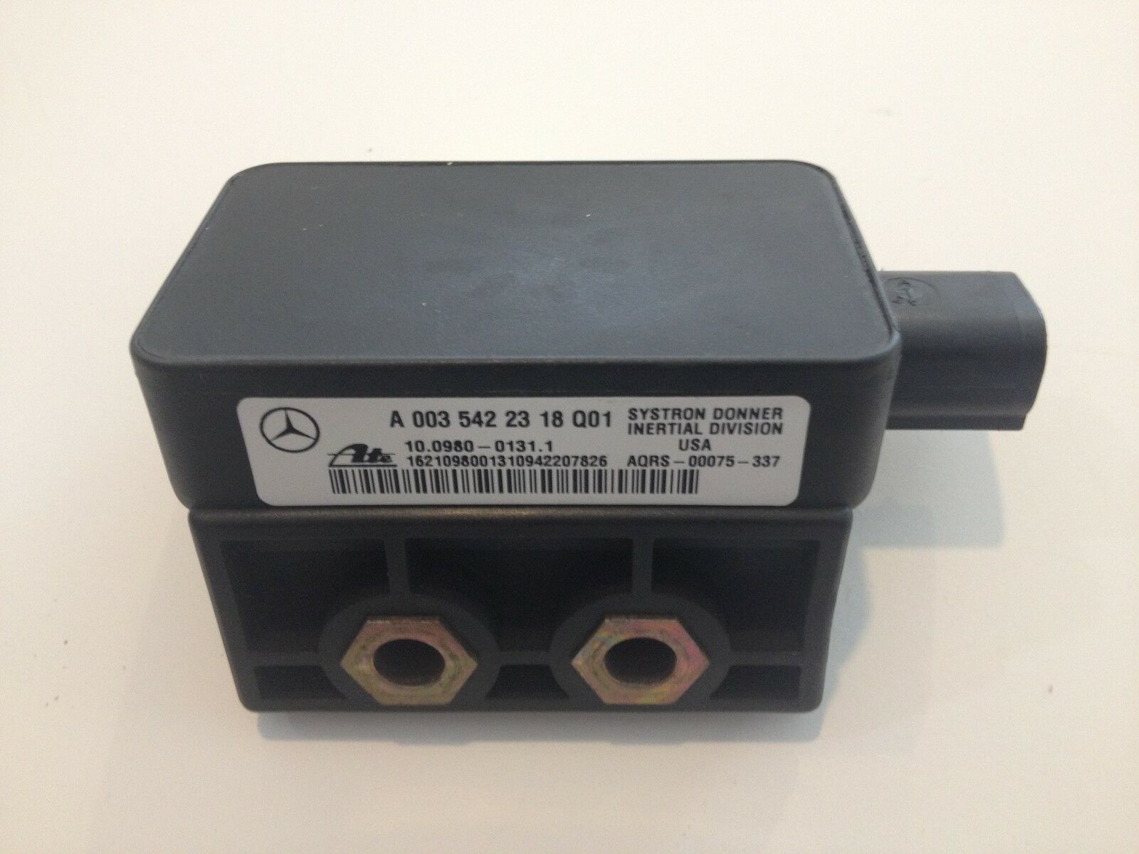 01 05 MERCEDES BENZ Yaw Turn Rate Sensor a 003 542 23 18 OEM